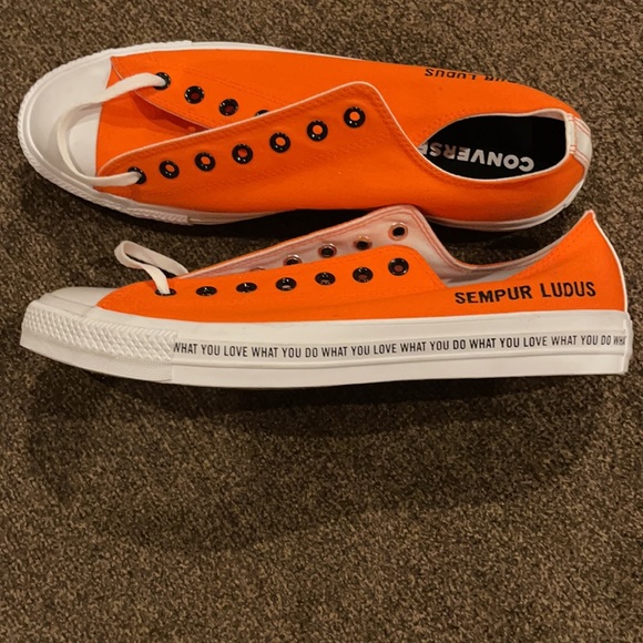 Converse Mens Sneakers Beautiful Orange & White size 13. NWOT - Picture 3 of 13